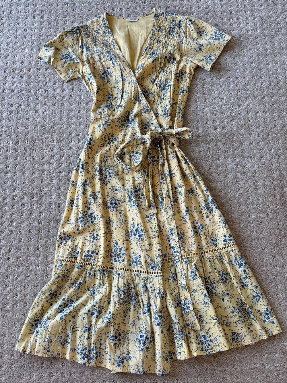 NWOT St Roche Yellow Wrap Dress With Blue Floral Print, Size 2